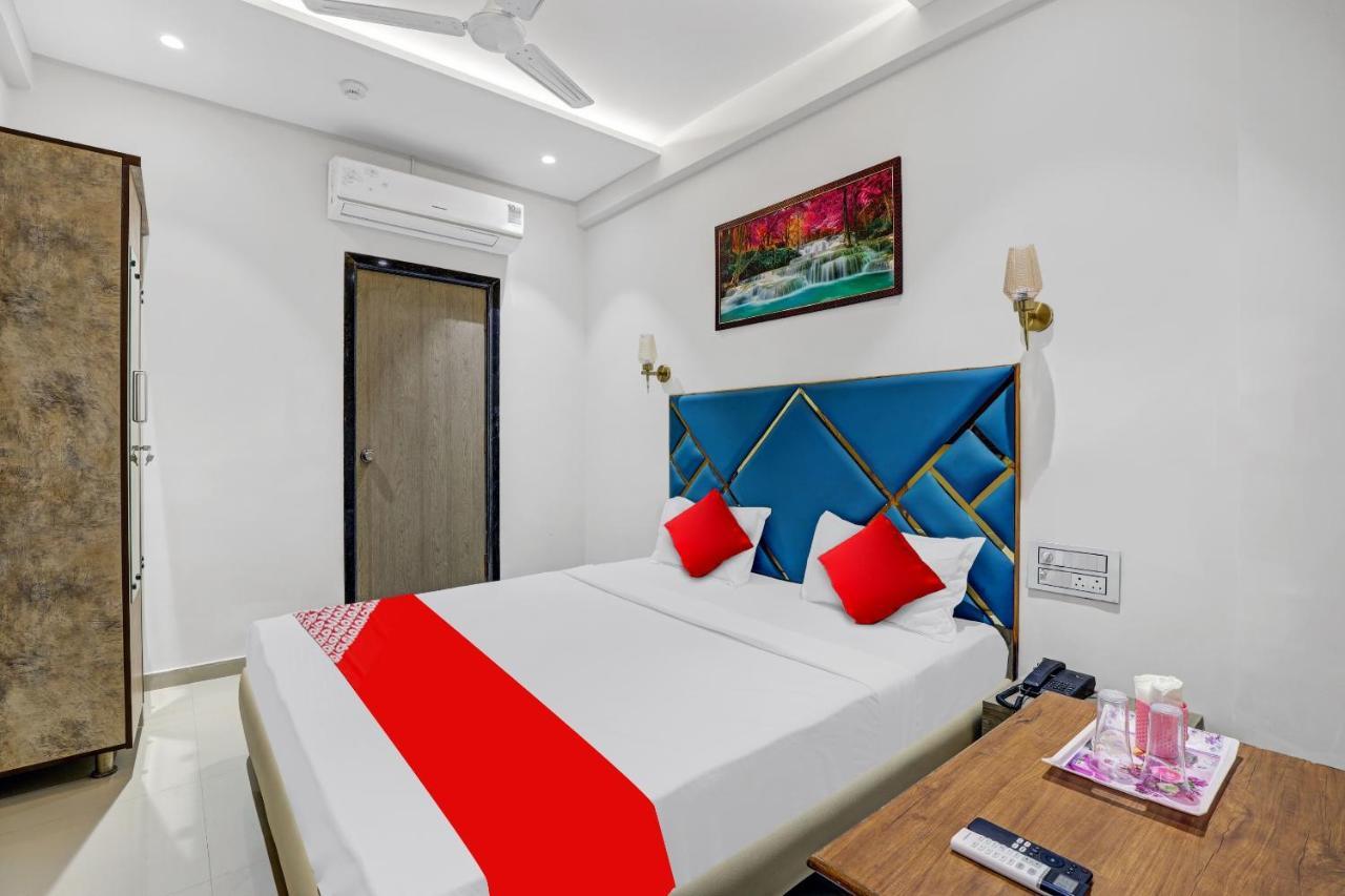 Hotel O Shree Palace Utrān Exteriör bild