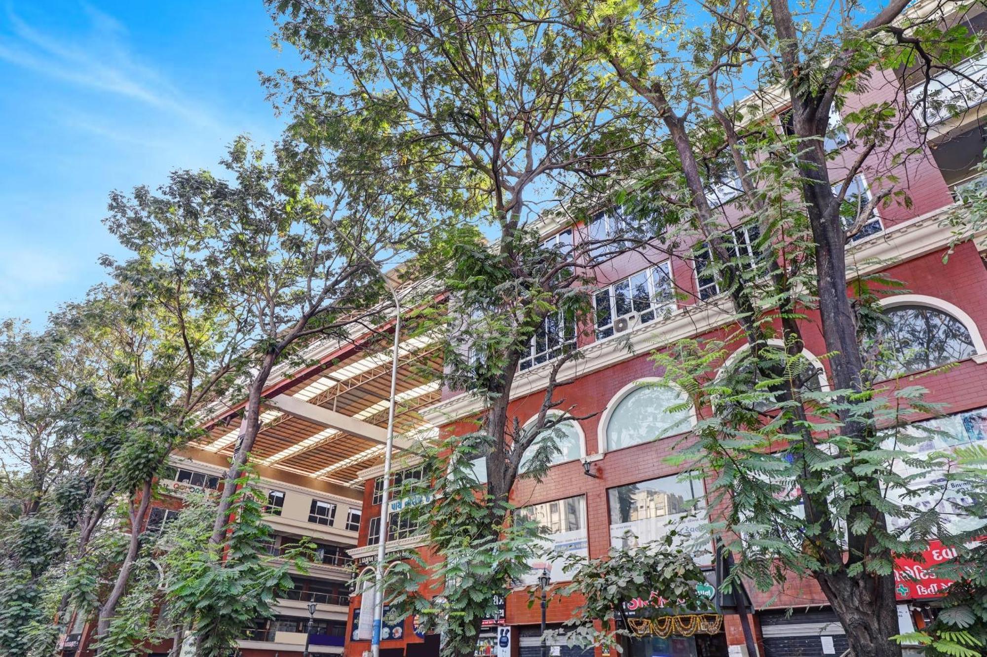Hotel O Shree Palace Utrān Exteriör bild